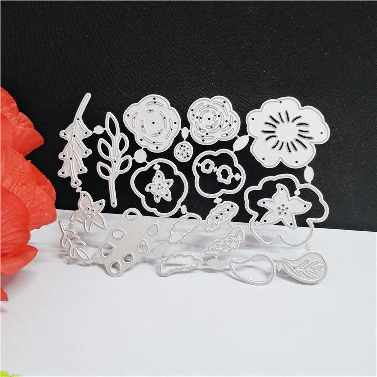 Silver carbon steel flower knife mould for paper cutting measuring 14.3 x 9.9 cm