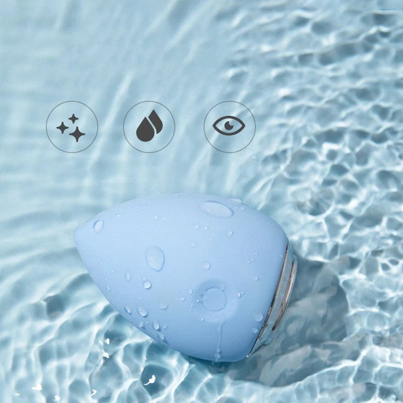 Electronic Cleansing Egg in pink and blue for deep skin cleansing