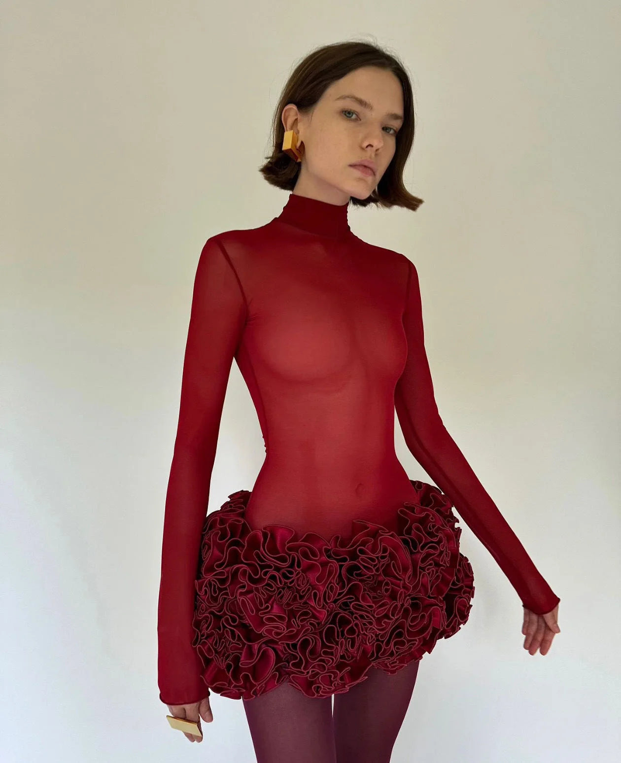 Adjustable tube top and short skirt set in cotton for nightclub outings, available in red and white