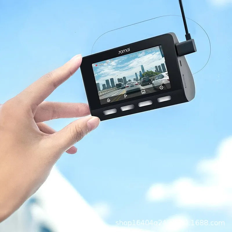 4K intelligent tachograph black front windscreen camera with 140 degree wide angle lens mounted in car