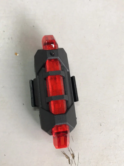High brightness LED bike taillight with rechargeable battery and waterproof design