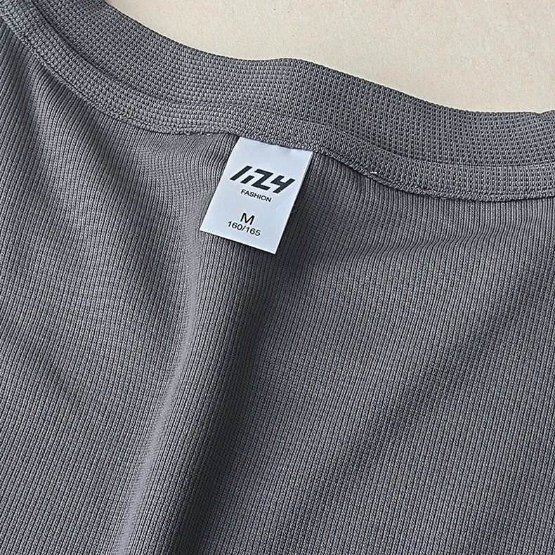 Men's heavy waffle-textured short-sleeved T-shirt in polyester with wool lining, shown in a solid colour.