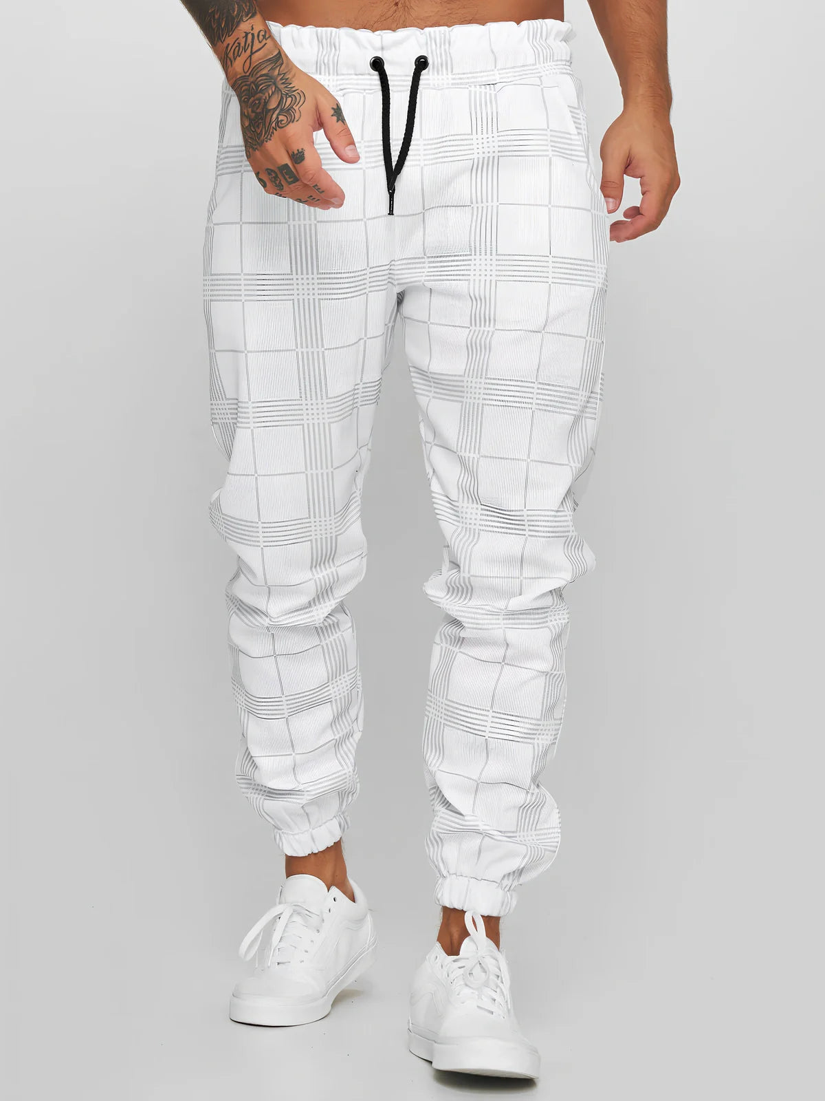 Men's checkered 3D digital print cotton trousers with tapered fit and elastic waistband
