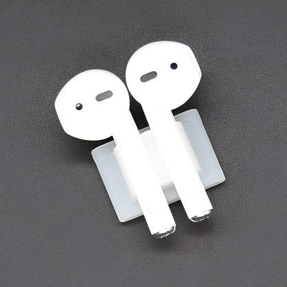 Black silicone protective cover for AirPods with 10cm anti-loss rope, hanging buckle, and earplug sleeves, weighing 36g total