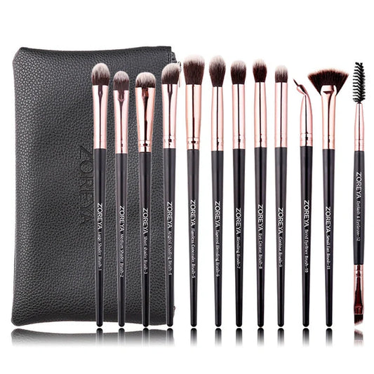 ZOREYA makeup brush with 17cm length and 1.5cm synthetic bristles in black colour option