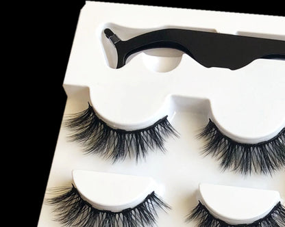 Magnetic false eyelashes set for easy, glue-free application
