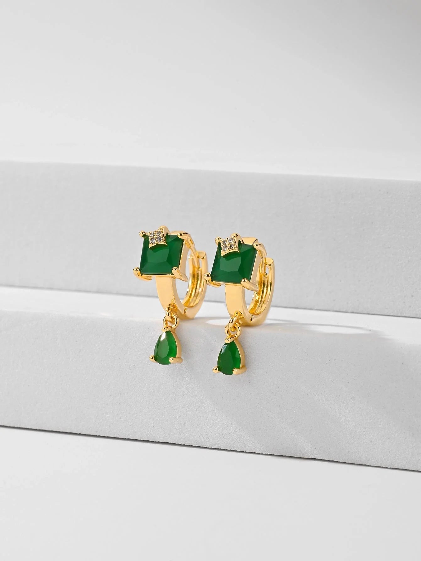 Copper-plated gold fashion earrings with water droplet design in six colors