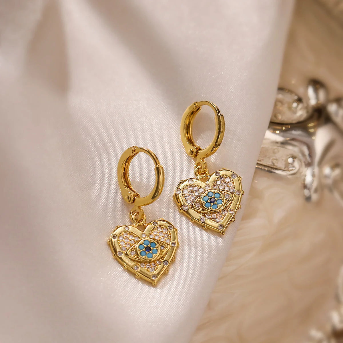 Copper plated real gold heart-shaped zircon pendant necklace and earrings suite