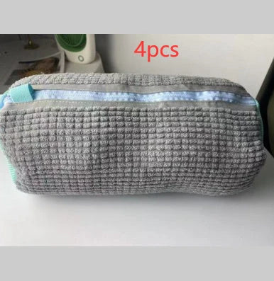 Reusable shoe wash bag with auto-lock zipper for washing machine cleaning