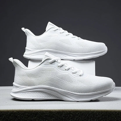 Men's lace-up running shoes with breathable mesh upper in various colours