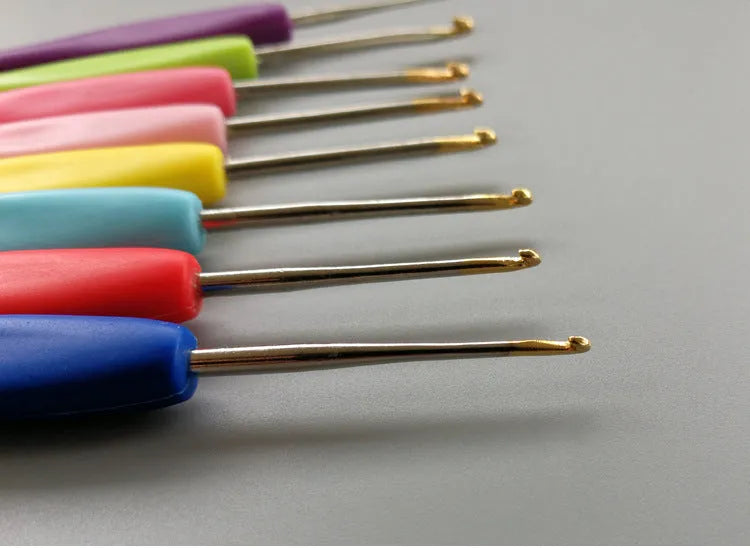 Complete 16-piece crochet hook set with soft and hard handles in a PU storage bag