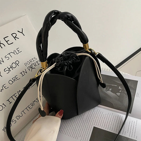 Retro single shoulder bucket bag for women in black, coffee, caramel, and apricot