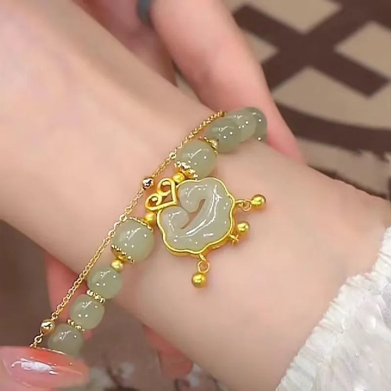 Green electroplated women's bracelet with safety lock pendant and double-layer design
