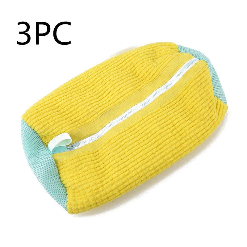 Reusable shoe wash bag with auto-lock zipper for washing machine cleaning