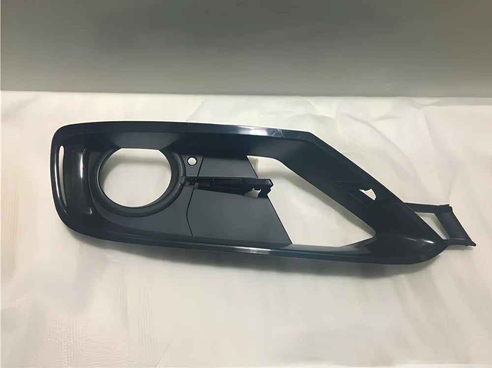 BMW 3 Series F30 black ABS front bumper ventilation grille with left right fog lamp covers and trims, 18cm wide enclosed design