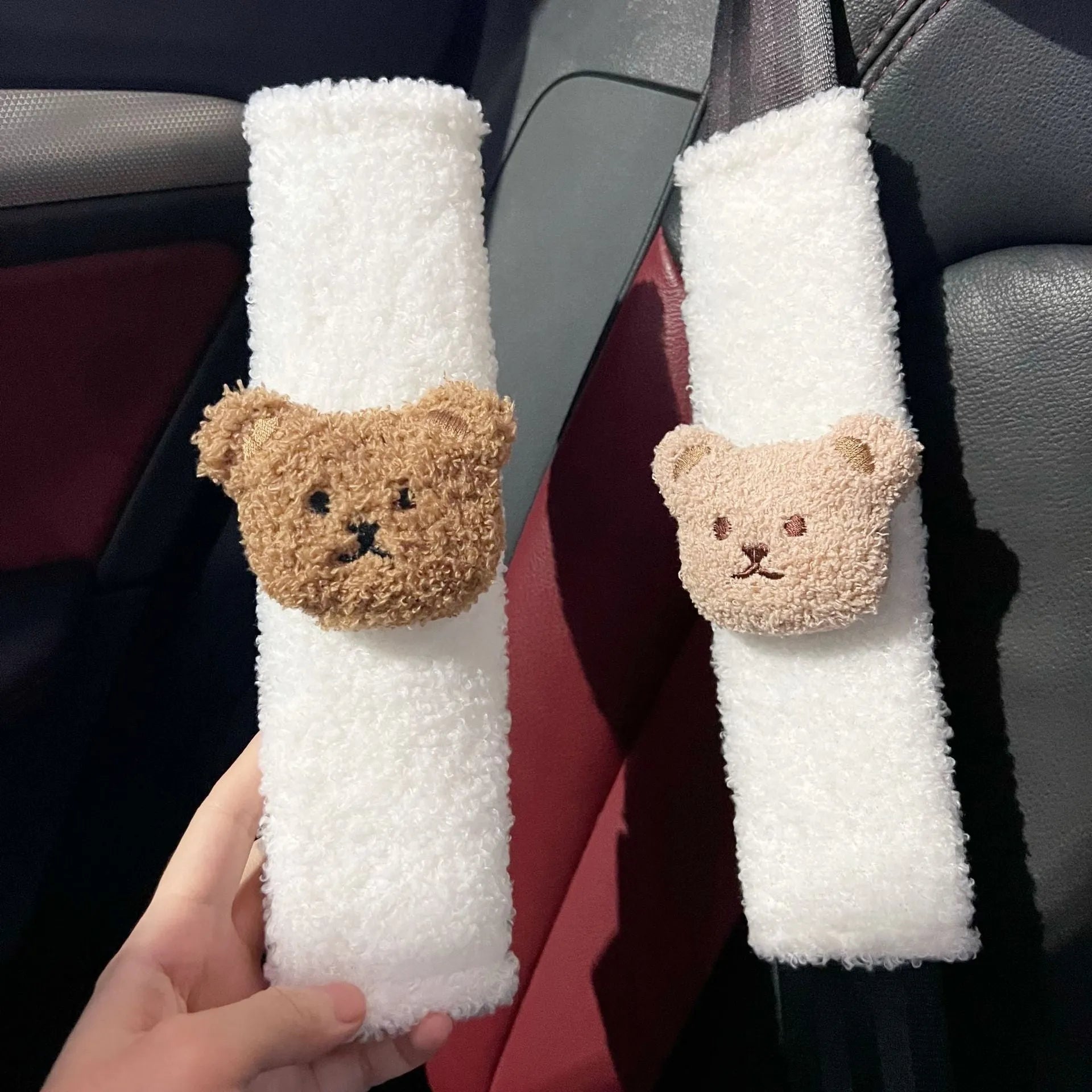 Cartoon bear shoulder sleeve protective cover for baby car seat in khaki or coffee colour