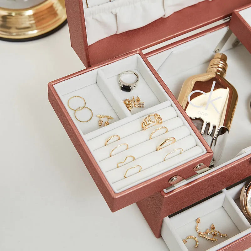 Hard PU leather jewellery storage box in solid colour with dimensions 22.5cm by 15.5cm by 14cm
