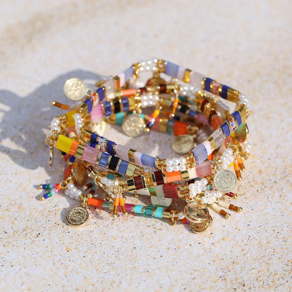 Women's glass coloured beaded bracelet with imitation pearl beads in six colour variations