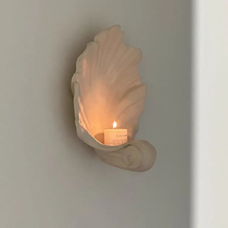 White resin simulation shell fruit plate decoration ornament on table