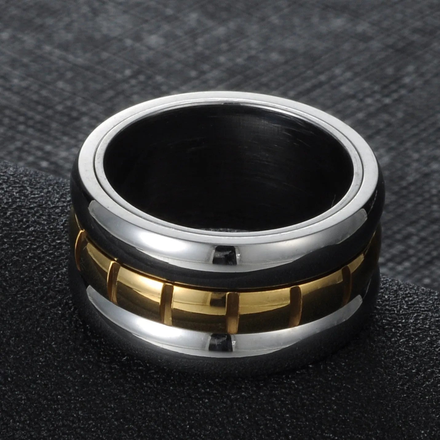 Gold titanium steel knuckle ring with ultra-wide design and rotatable tail mechanism