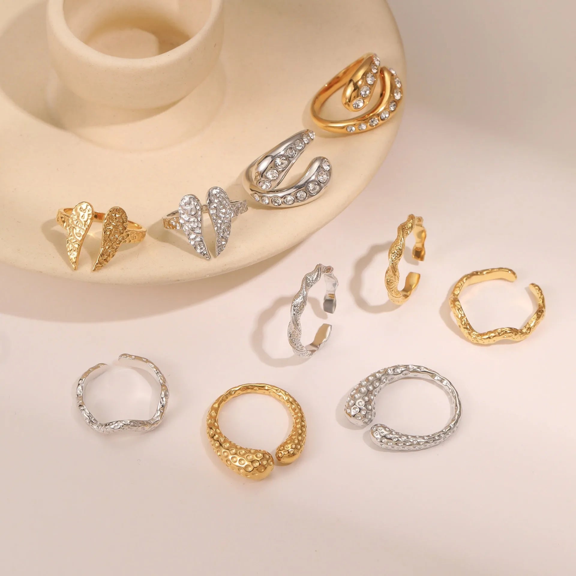 Stainless steel geometric open finger ring with hammer pattern in gold, free size for women
