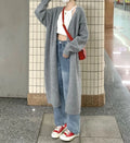 Loose dark grey knitted chenille cardigan for women with a 3D pattern and long sleeves