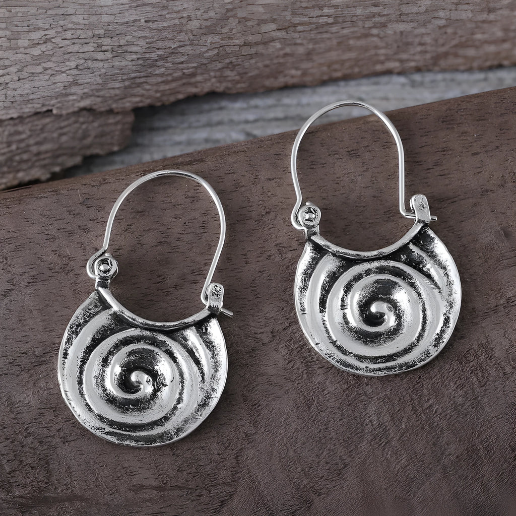Geometric curved metal earrings with ancient silver finish, zinc alloy, 3.8x2.2cm, on white background