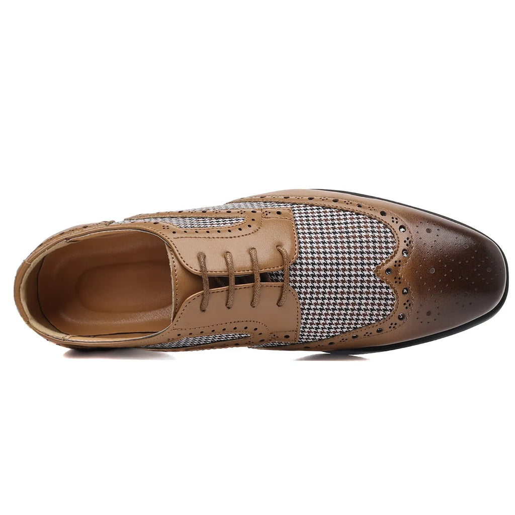 Men's imitation houndstooth plaid casual leather shoes with square toe and lace-up front.