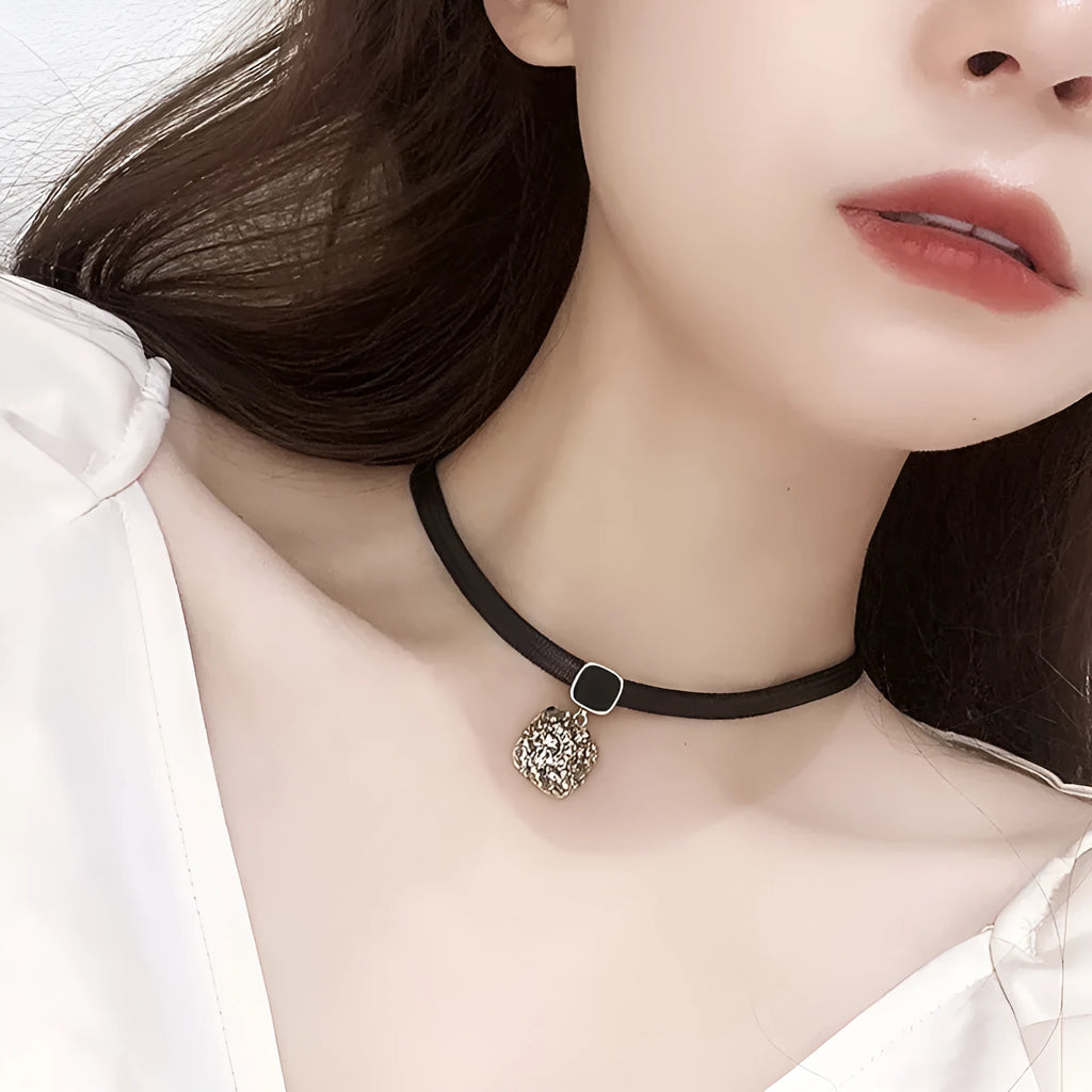 Alloy black square short necklace with rhimestone accents on a model, Gray Diamond Square style, adjustable 21-50cm