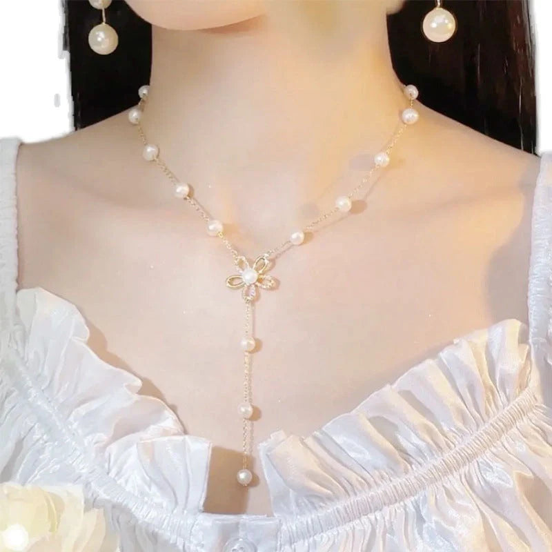 Freshwater pearl necklace with real gold plating and mixed gem inlays, adjustable length