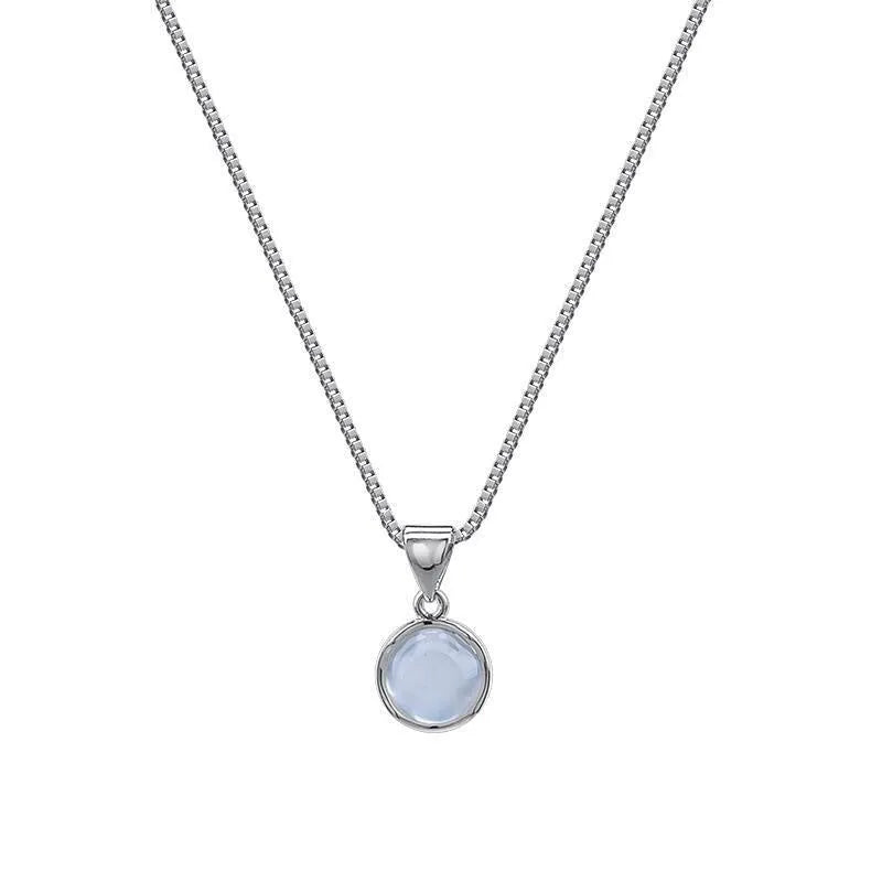 Korean-style oval pendant necklace with geometric eight Awn star design on adjustable box chain