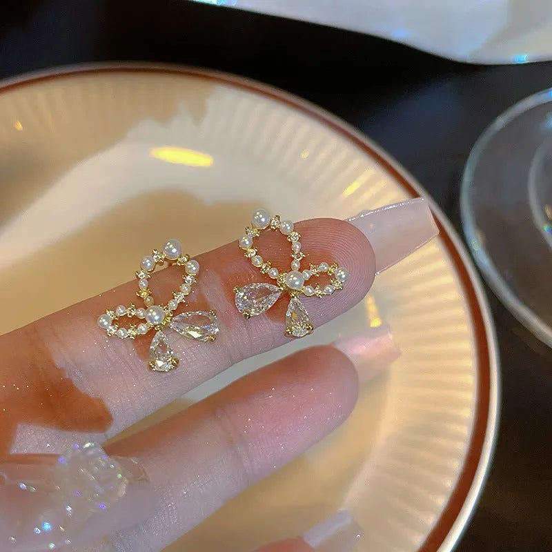 Super Zircon high-grade earrings in silver, butterfly and geometry design, copper with electroplating, for women