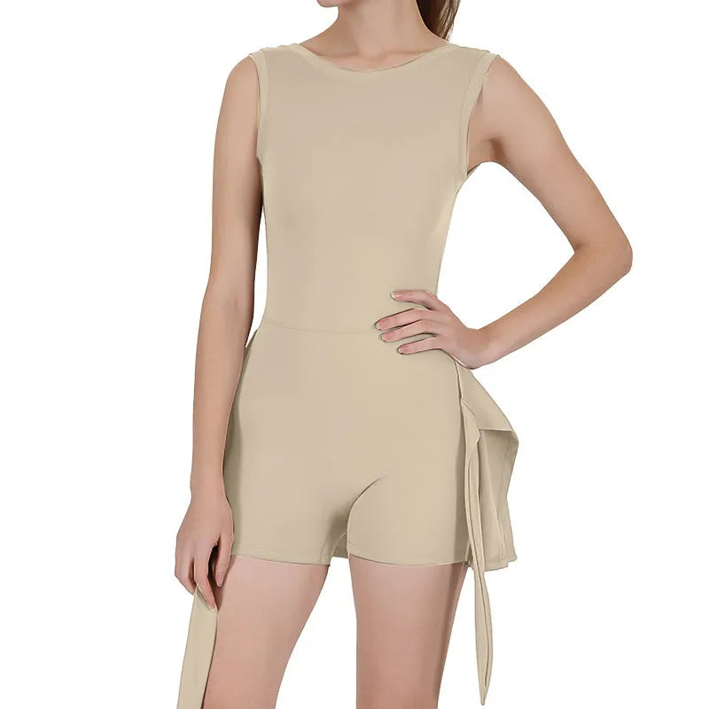 Women's solid-colour athletic skirt with lining for tennis or sports, shown on a hanger.
