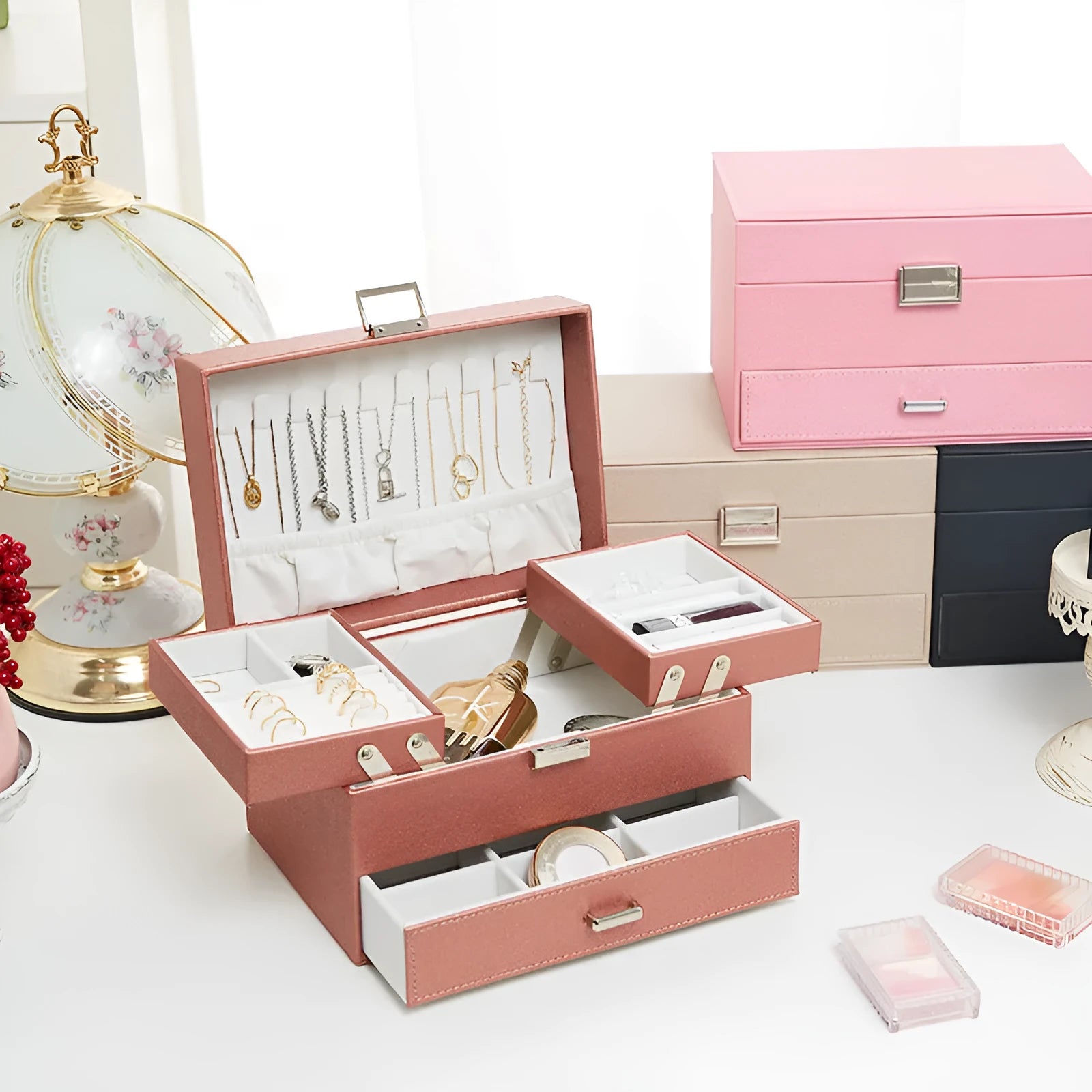 Hard PU leather jewellery storage box in solid colour with dimensions 22.5cm by 15.5cm by 14cm