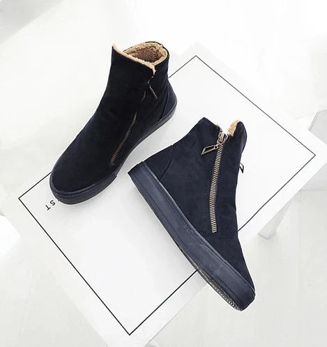 Stylish suede boots with soft, plush lining and sturdy rubber sole for Kiwi-approved comfort and style