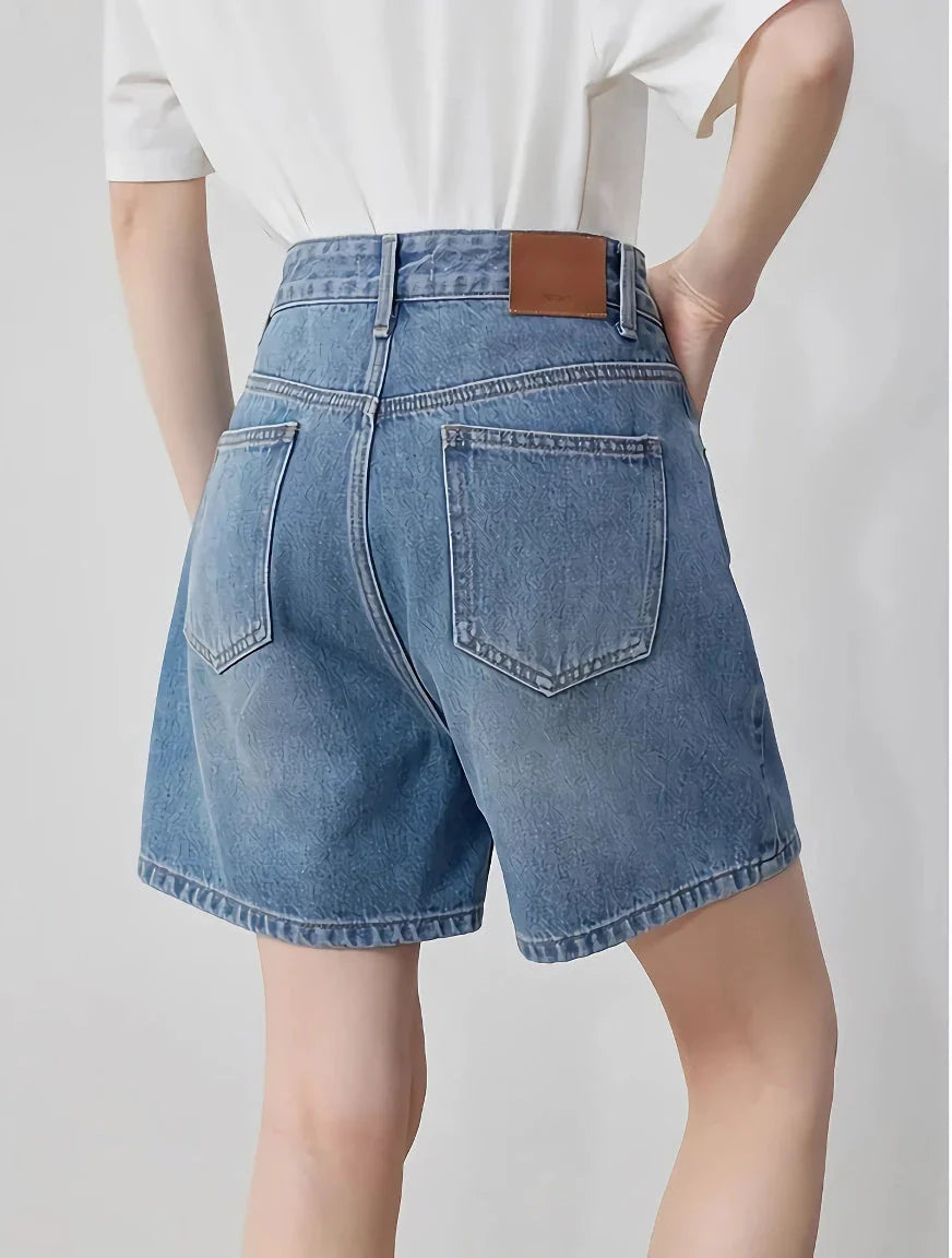 Stylish and high-waisted denim shorts for Kiwi women, featuring a straight-leg design and premium cotton construction for comfort and durability.