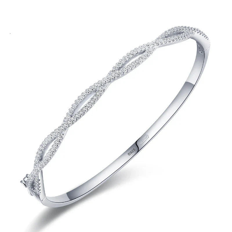 Wave-shaped silver bracelet with adjustable sizes, crafted with premium materials and innovative technology