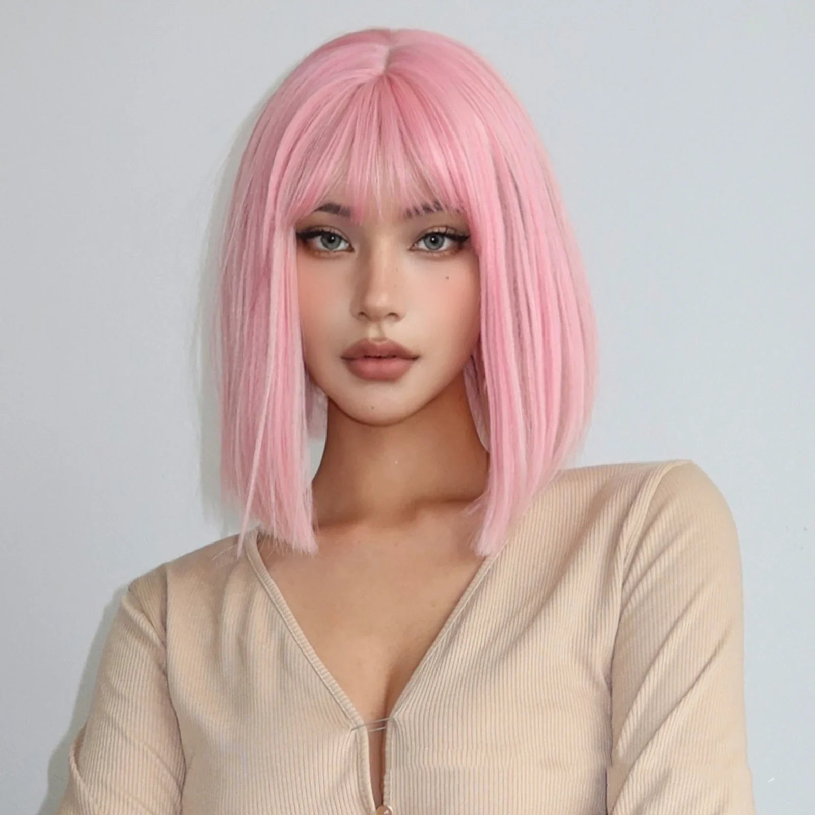 Qi Liu Hai Short Straight Hair High Temperature Full Headpiece Wig - Versatile and Heat-Resistant Accessory for Kiwis