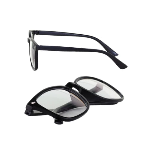 Anti-blue light gaming glasses with polycarbonate lenses and plastic frames to protect eyes from harmful blue light