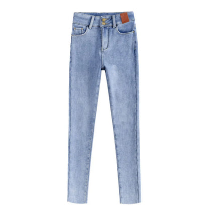 Stylish and cosy skinny jeans in light blue, perfect for keeping warm during Kiwi winters.