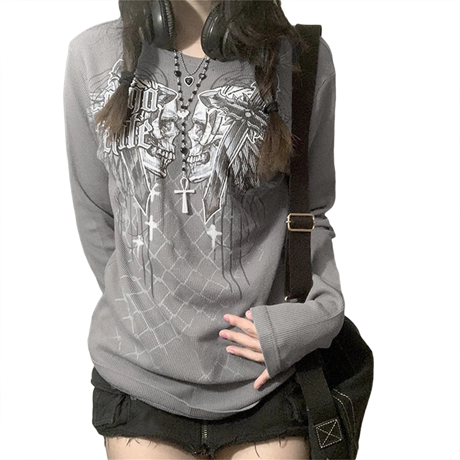 Women's pullover with skull print design, perfect for casual Halloween celebrations in New Zealand