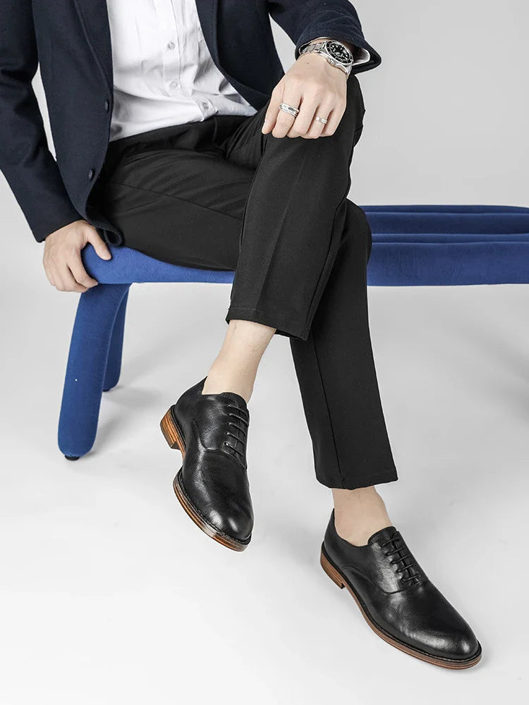 Premium men's business shoes with a refined retro design, crafted from durable cowhide leather with slip-resistant soles