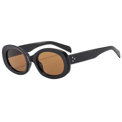 Stylish retro oval sunglasses with gradient lenses and a lightweight plastic frame, perfect for Kiwi adventures