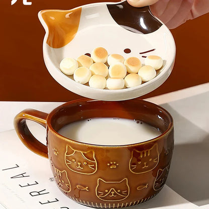 Cartoon Animal Coffee Mug with a charming cat design, perfect for enjoying hot drinks like coffee, tea, or hot chocolate in the mornings.