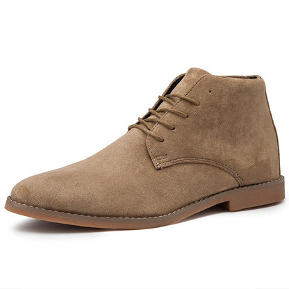 Trendy men's leather boots with a pointed toe and British-inspired design, featuring a front tie closure and a rubber sole for comfort and stability.