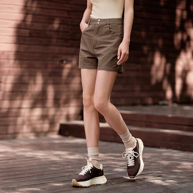 High-waisted casual cotton shorts in a coffee colour, perfect for Kiwi summer style and comfort