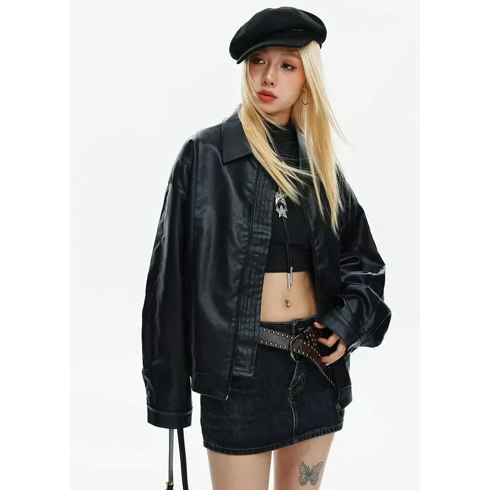 Women's edged bomber jacket with turn-down collar in black, designed for autumn and winter with a stylish and comfortable fit.