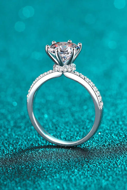 Sparkling 2-carat moissanite ring in 925 sterling silver, with rhodium plating and zircon accents