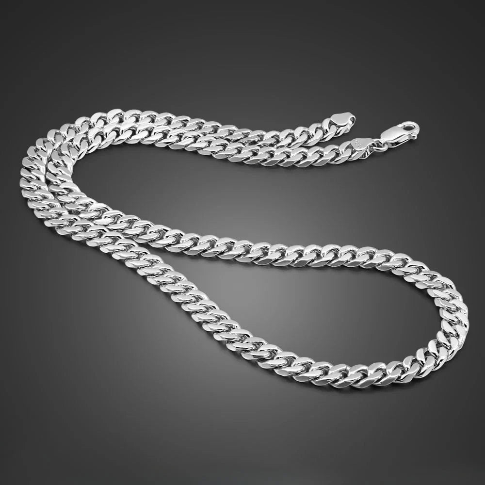 Stylish Cuban chain necklace with rhodium gold plating and silver buttons, a premium accessory for Kiwi fashion