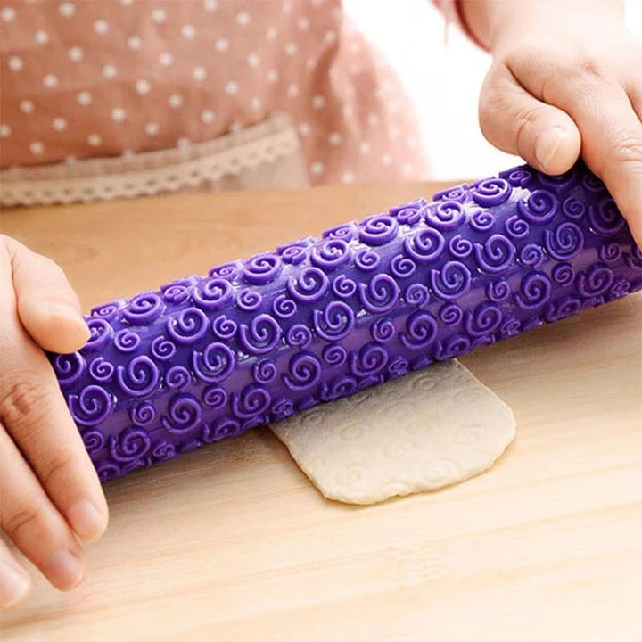 Eco-Friendly Purple Patterned Rolling Pin - Sustainable and Stylish Kitchen Baking Accessory for Kiwi Bakers